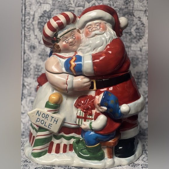 Cookie Jar Certified International Susan Winget Ceramic Santa and Mrs. Clause - Picture 4 of 12